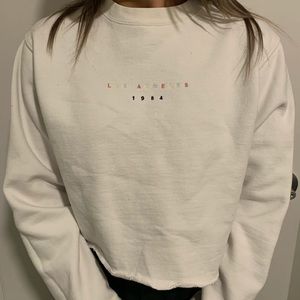 🦋SOLD🦋BRANDY MELVILLE CREWNECK